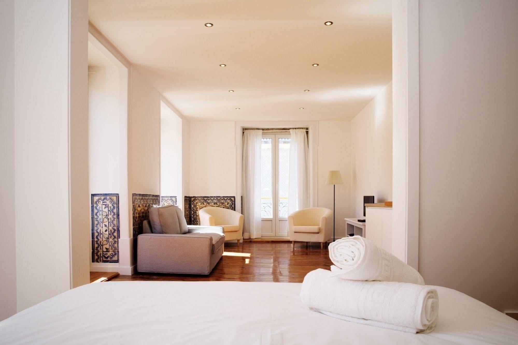 Gs Chiado Boutique Studios & Suites Lisbon Luaran gambar